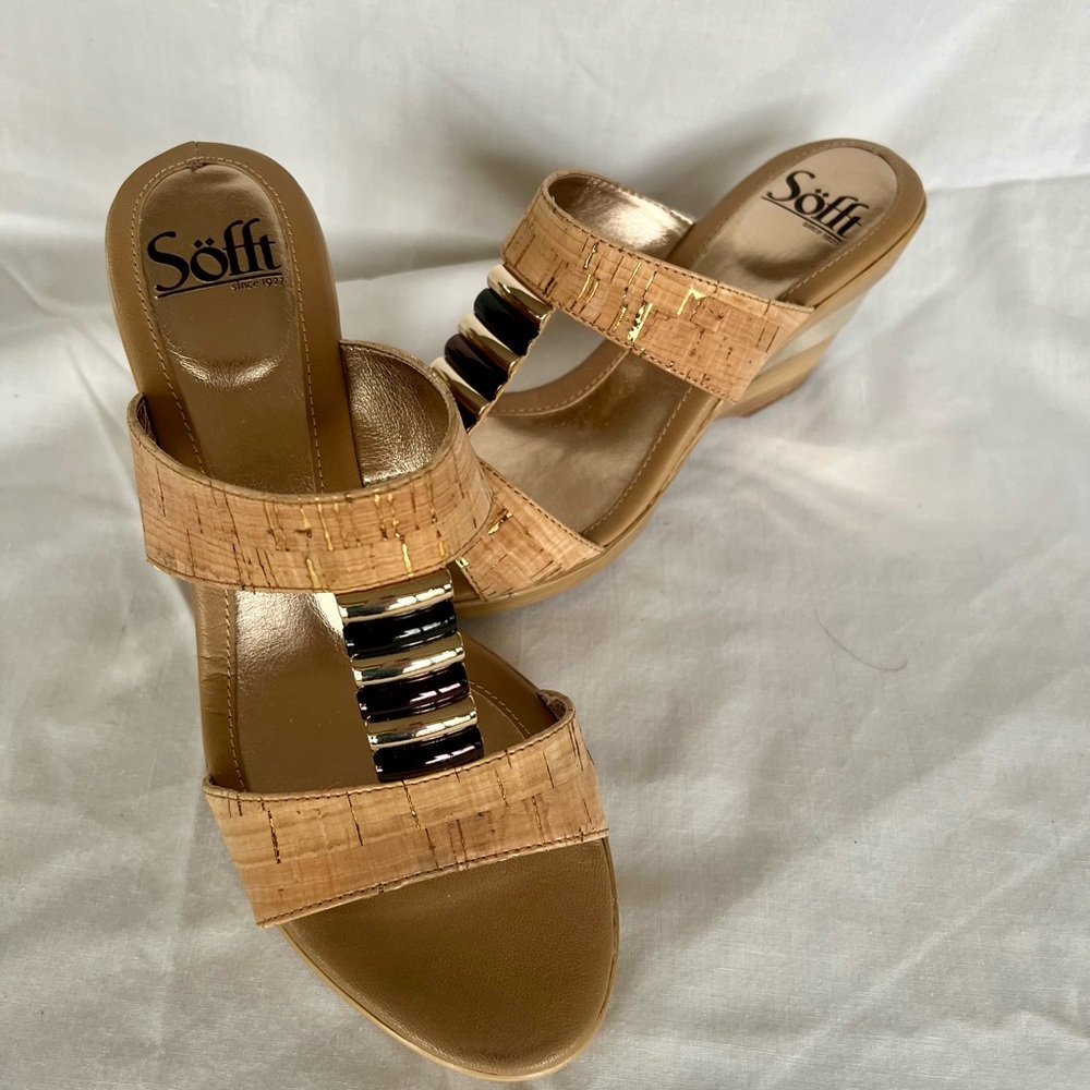 Sofff Wedge Sandal  7.5